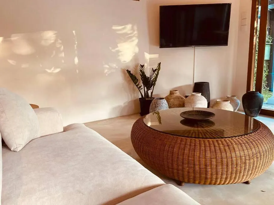 Savvy Villa, A Tranquil Oasis & Walk To The Beach Seminyak 0*,  Indonesien