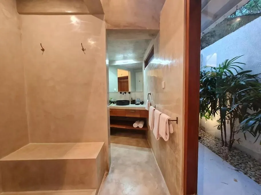 Villa Savvy Villa, A Tranquil Oasis & Walk To The Beach Seminyak