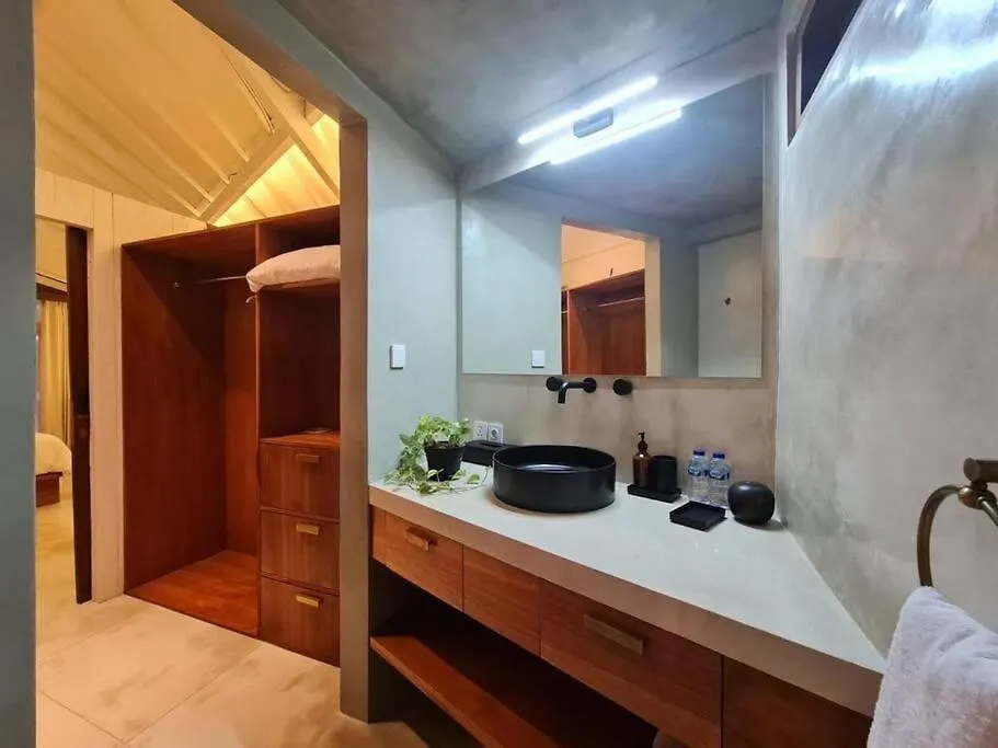 Savvy Villa, A Tranquil Oasis & Walk To The Beach Seminyak